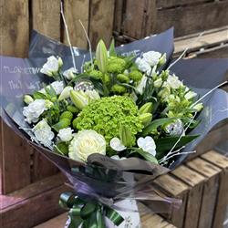 Winter&#39;s Kiss Bouquet